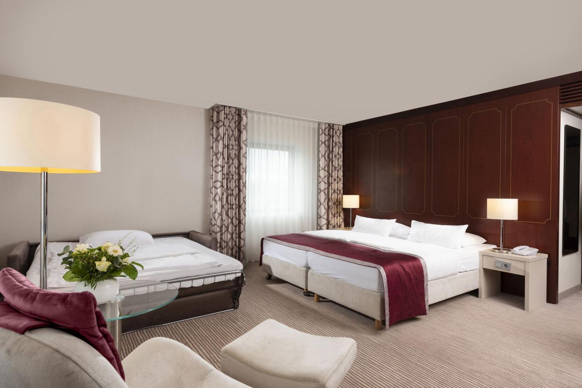 Maritim Hotel Bonn Room photo